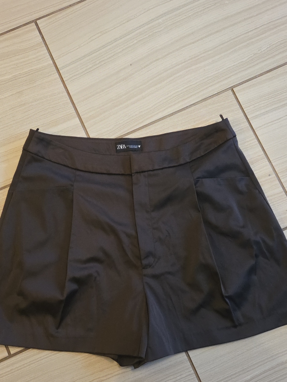 ZARA Black Pleated Women's Shorts